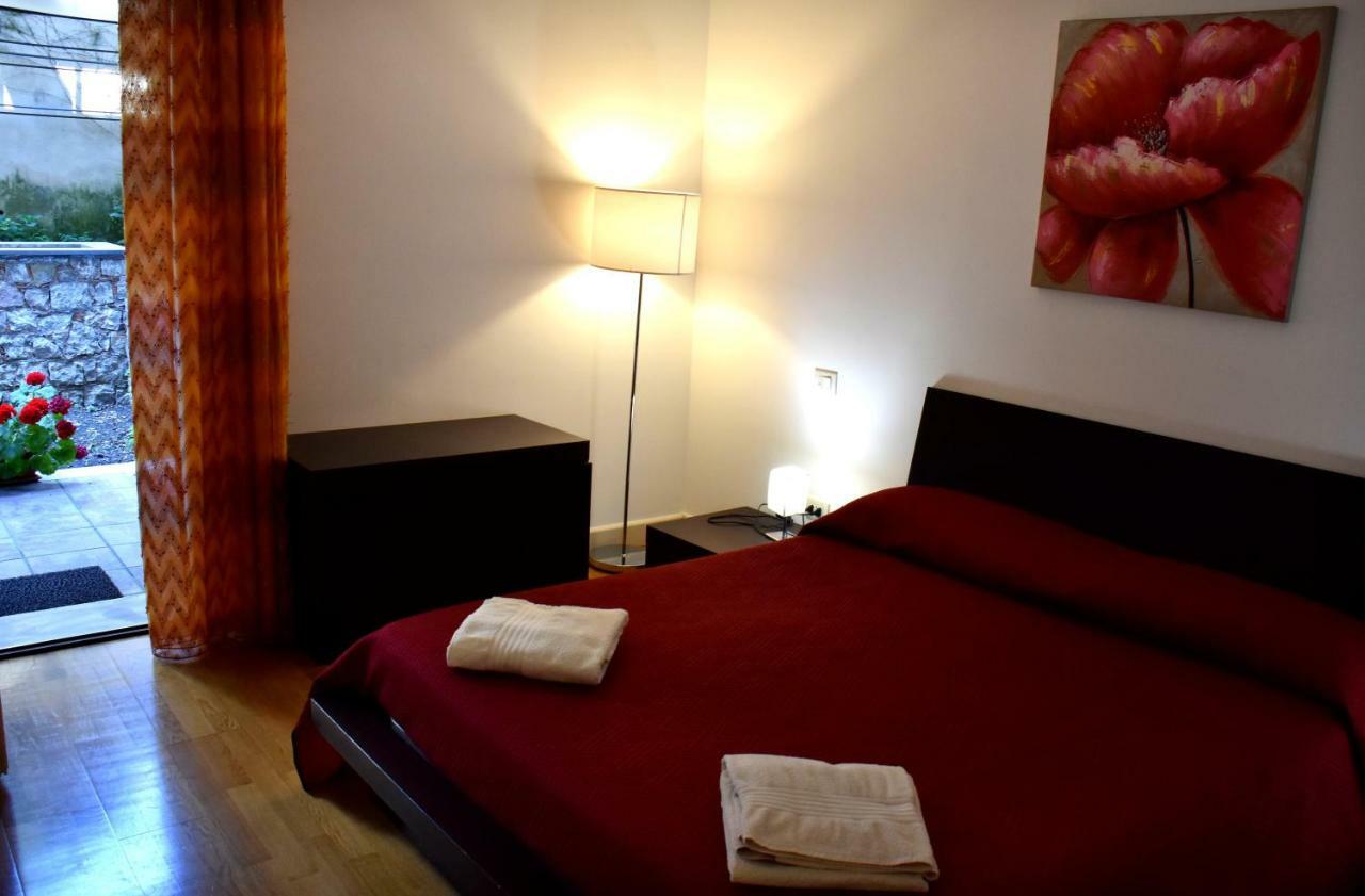 Taormina Sunny Apartment - Taormina Holidays Εξωτερικό φωτογραφία