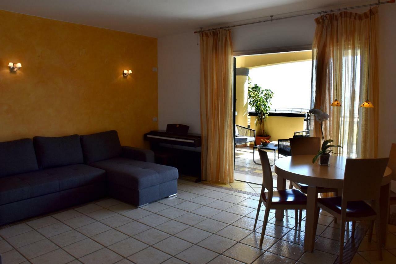 Taormina Sunny Apartment - Taormina Holidays Εξωτερικό φωτογραφία